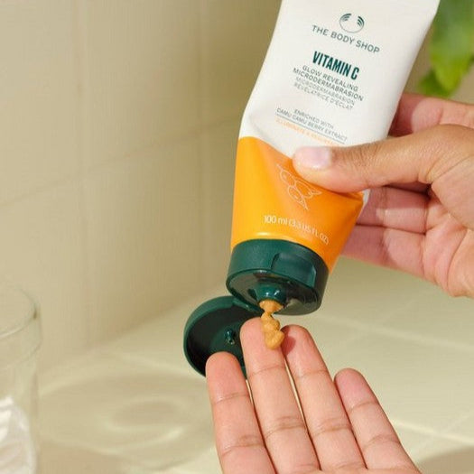Vitamin C Glow Revealing Peeling